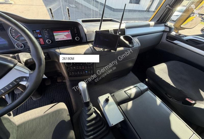 Cap tractor MAN S300L98