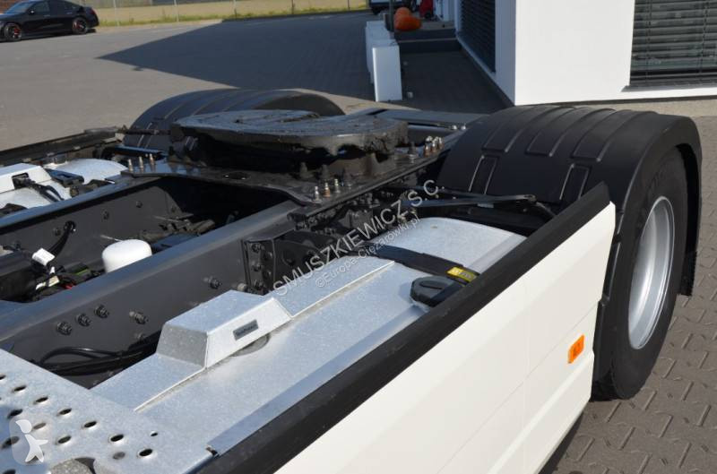 Тягач Volvo 500