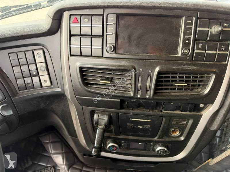 Iveco 500 tractor unit