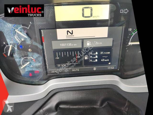 Renault 520 T4X2 E6 tractor unit