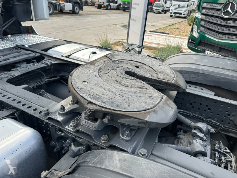 Mercedes  1851 LS tractor unit