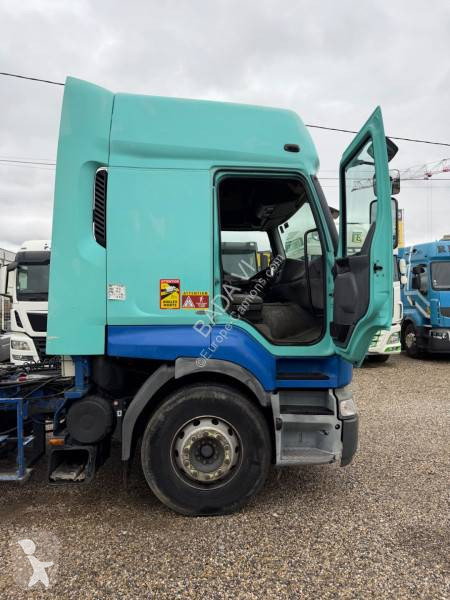 Renault 420 DCI tractor unit