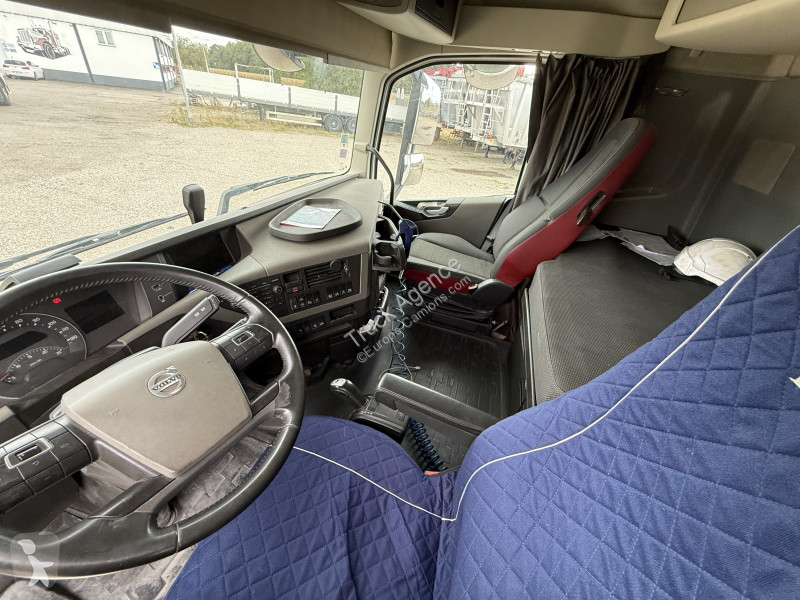 Cabeza tractora Volvo