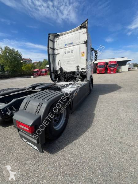 Scania 460 tractor unit