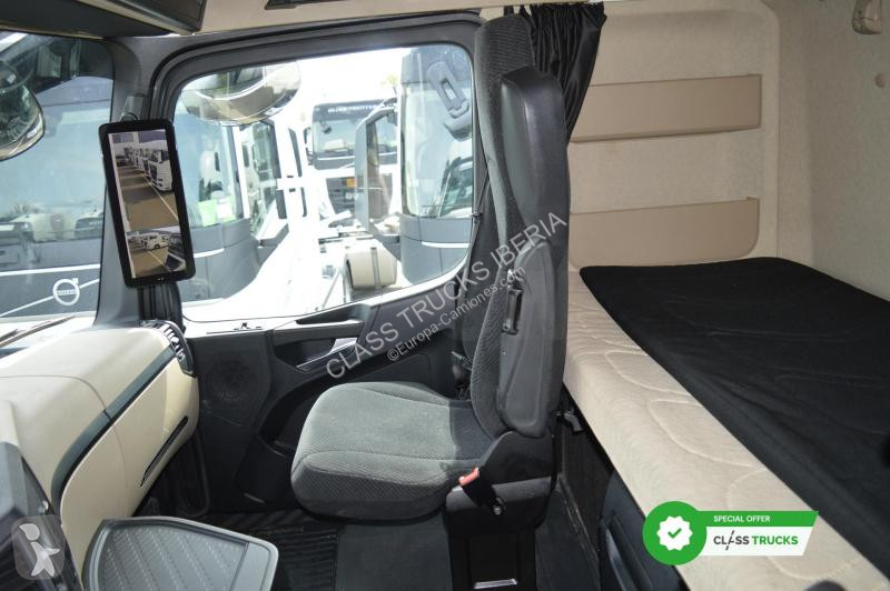 Mercedes 5 1845 BigSpace MirrorCam tractor unit
