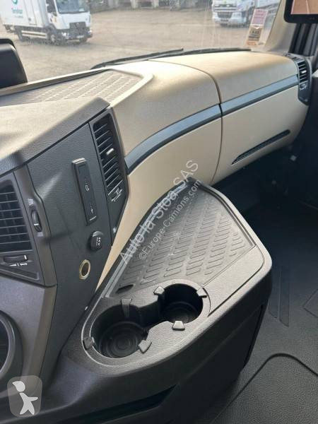 Mercedes 1848 LS tractor unit