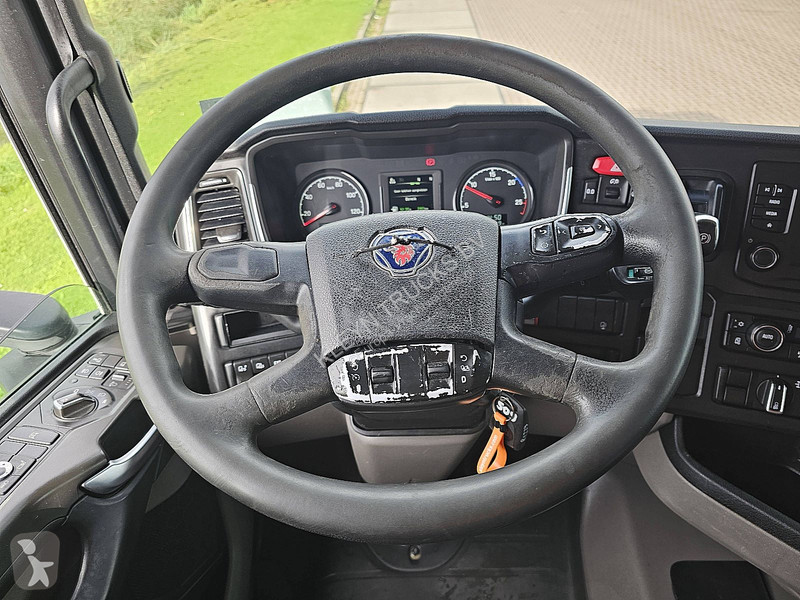 Scania 410 tractor unit