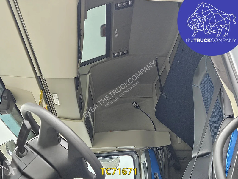 Volvo FH 460 tractor unit