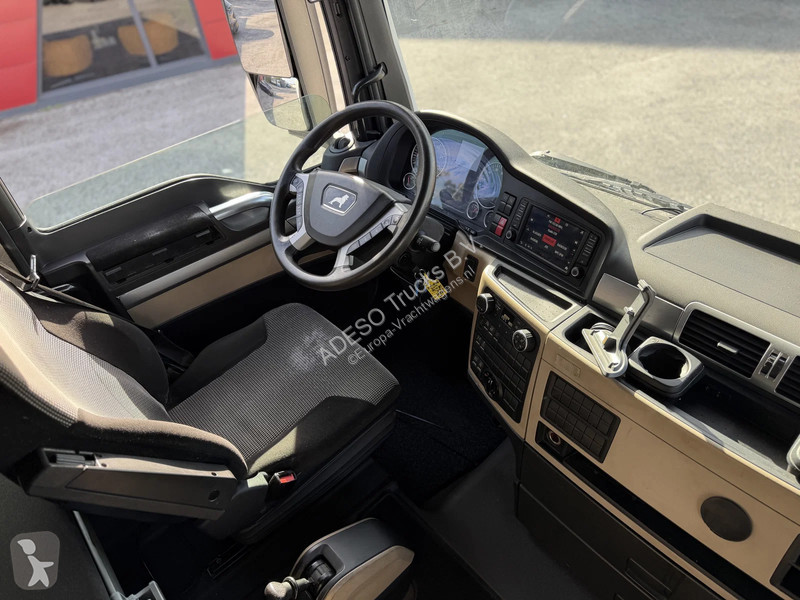 Tahač MAN TGX 18420 XLX, 2 tanks