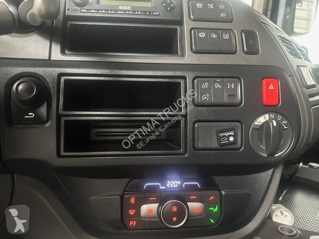 DAF 106460 SUPERSPACECAB tractor unit
