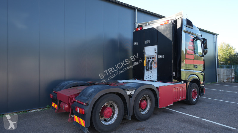 Mercedes 3351 6x4 tractor unit tractor unit
