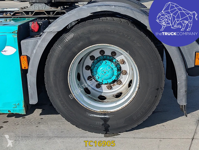 Iveco 400 tractor unit
