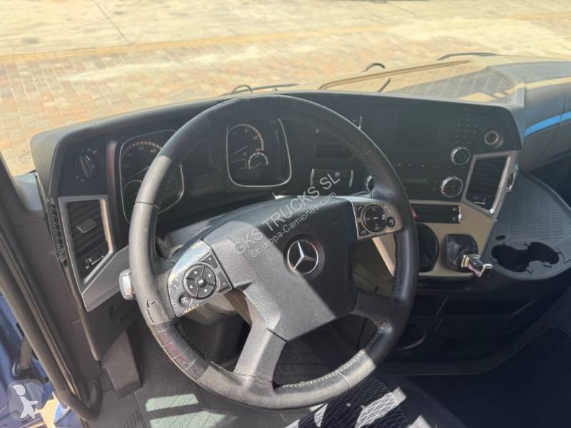 Mercedes 1851 tractor unit
