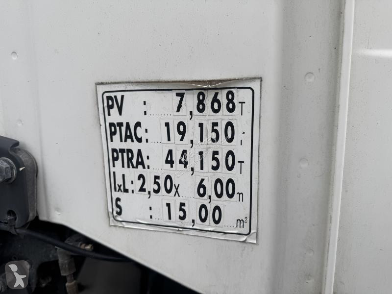 Scania 490 tractor unit