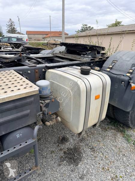 Renault 450 DXi tractor unit