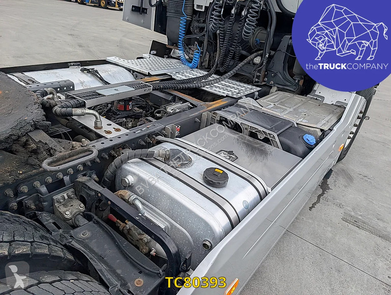 Renault T 520 tractor unit
