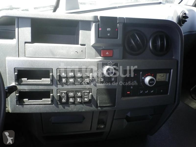Renault T440 SLEEPER CAB tractor unit