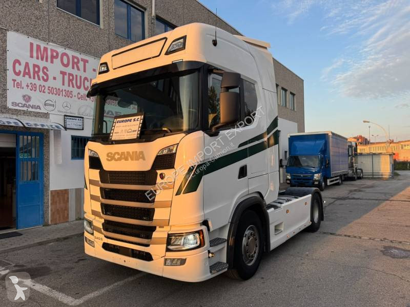 Tahač Scania 540