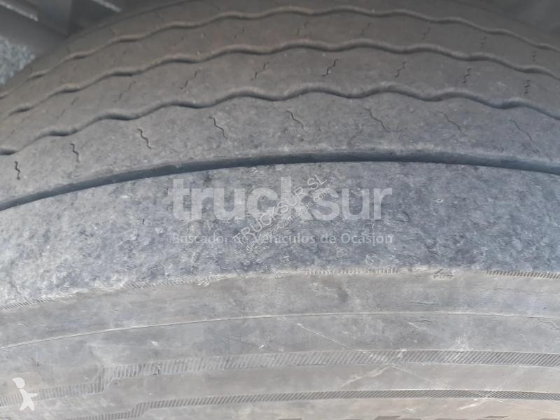 Scania R520 tractor unit