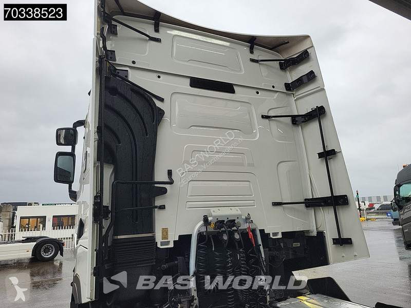Renault T 520 4X2 HIGH 2xTanks ACC Navi tractor...