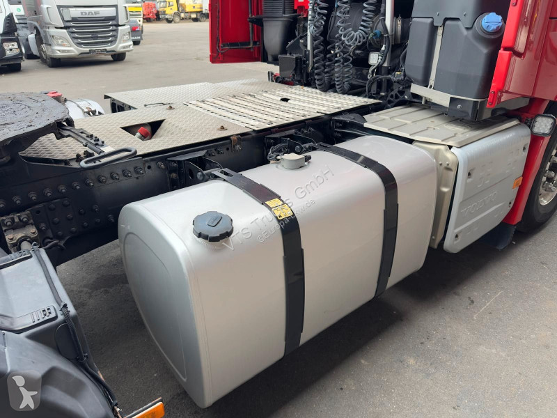 Tahač Volvo 4x2 BL ACC Hydraulik Retarder