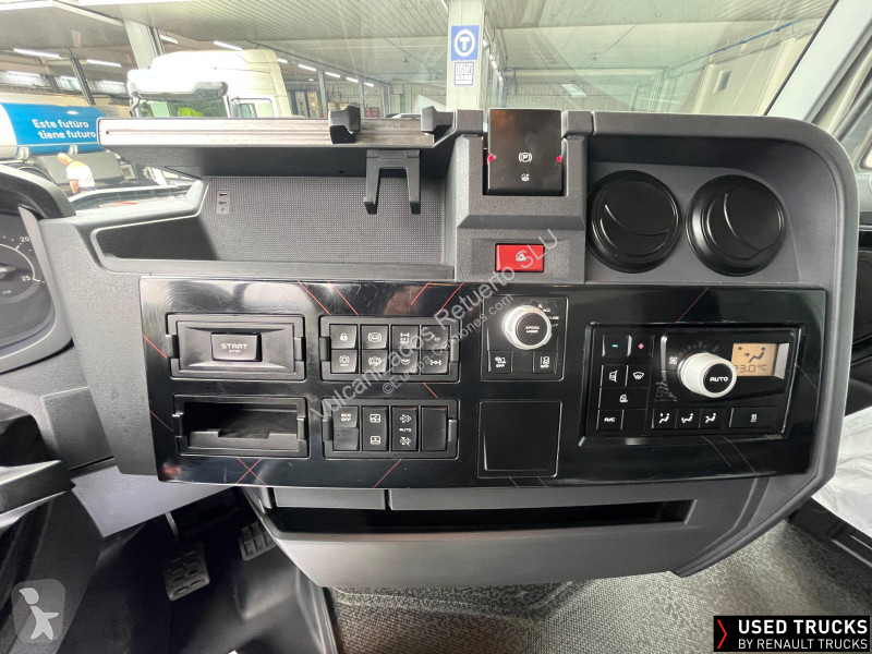 Renault  tractor unit