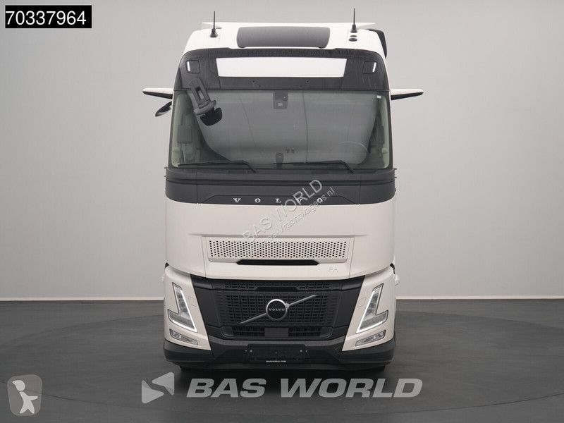 Trekker Volvo Aero 500 4X2 Aero XL 2x Tanks ACC