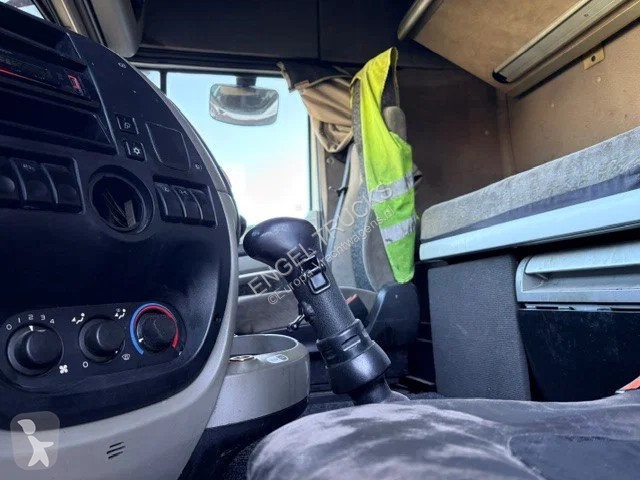 Tahač DAF 105460 SPACECAB (ZF16 MANUAL GEARBOX...