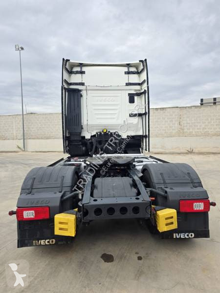 Traktor Iveco 570