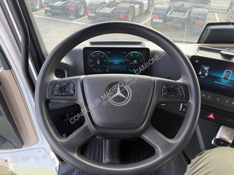 Cabeza tractora Mercedes  1845LS
