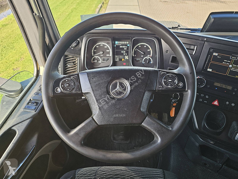 Nyergesvontató Mercedes ACTROS 1843