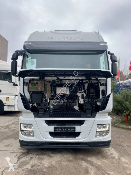 Cabeza tractora Iveco