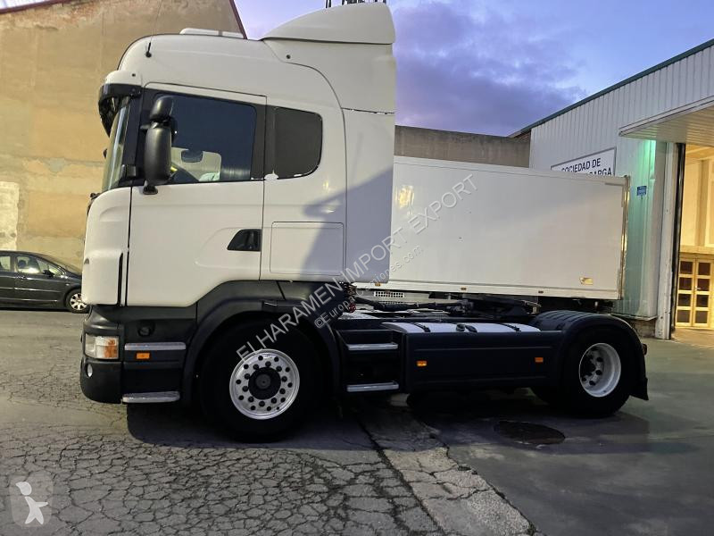 Traktor Scania 560