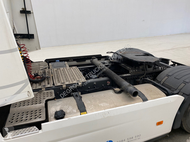Traktor Renault T 480