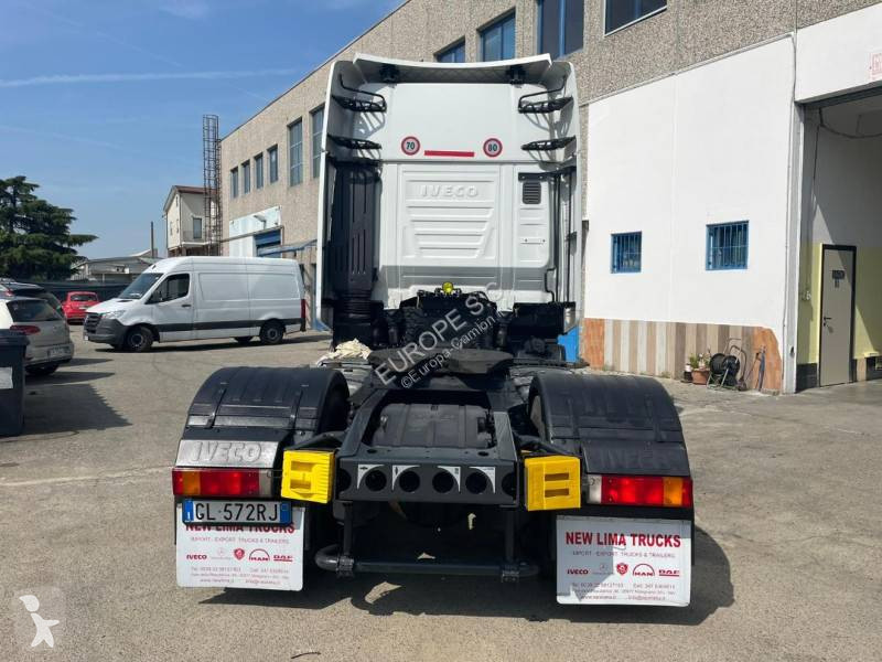 Traktor Iveco