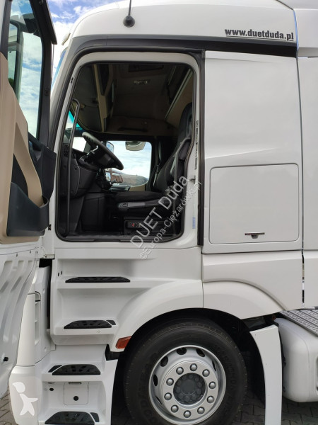 Tractor Mercedes ACTROS 1845 Euro 6 Low Deck...