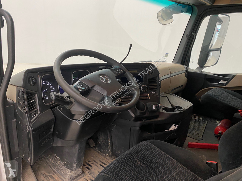 Traktor Mercedes 1843