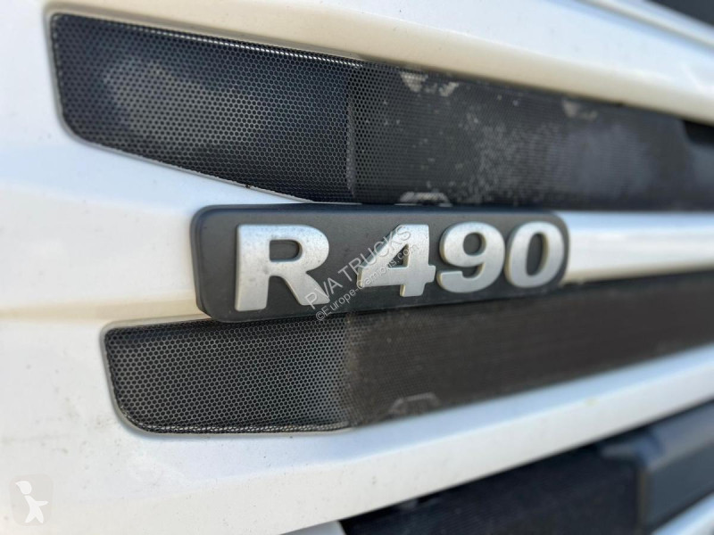 Tahač Scania 490