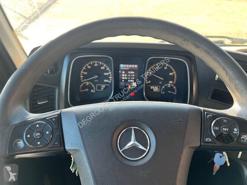 Trekker Mercedes 1845 BigSpace