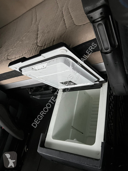 Traktor Mercedes 1845 BigSpace
