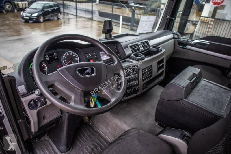 Traktor MAN 26.470 6X6H +HYDR