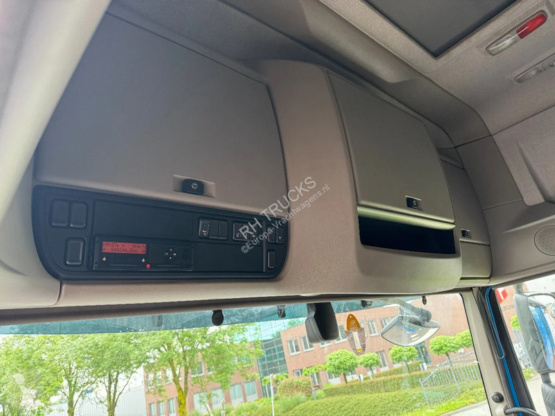 Trekker DAF 440 4X2 LOW DECK EURO 6