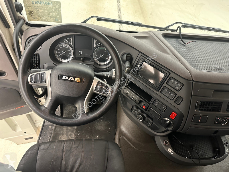 Tahač DAF 450 Space Cab