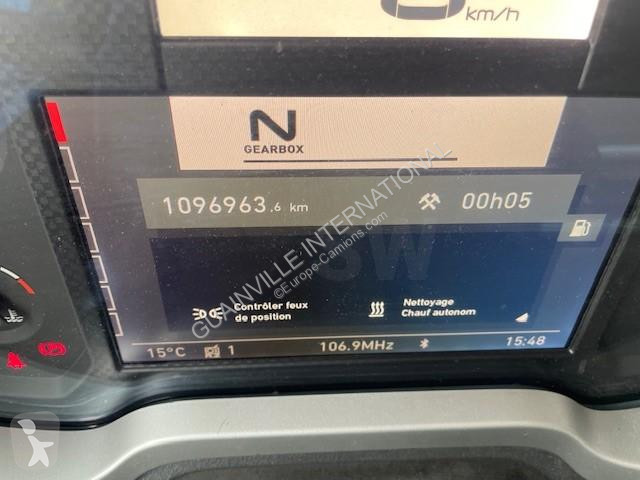 Traktor Renault 520 Gamme T