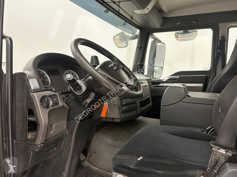 Traktor MAN 18.440