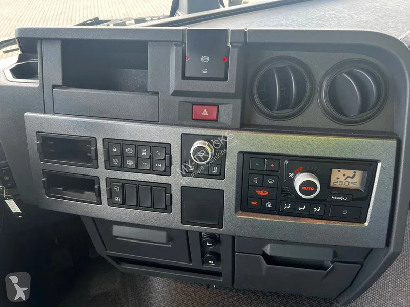 Tractor Renault T480 Sleeper Cab | Leasing from...