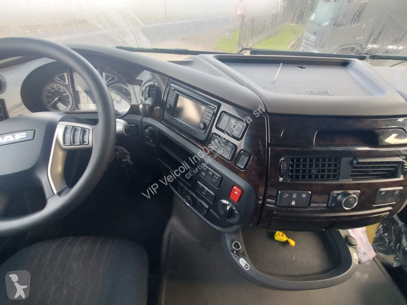 Tracteur DAF XF 530 FT