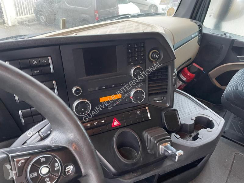 Traktor Mercedes 1845