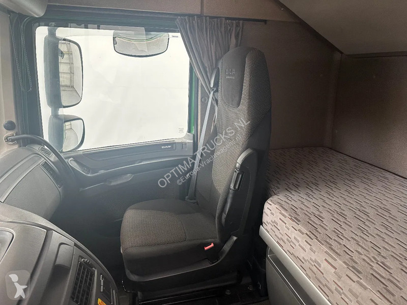 Tracteur DAF 106440 SPACECAB /ADR...