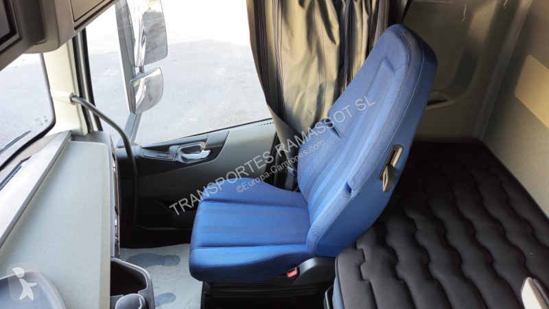 Tracteur Volvo 500 Globetrotter XXL (Location /...